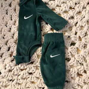 Nike Dark Green Baby Fleece Set with White Swoosh